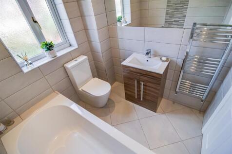 HOUSE BATHROOM