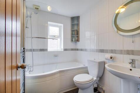 BATHROOM/W.C.