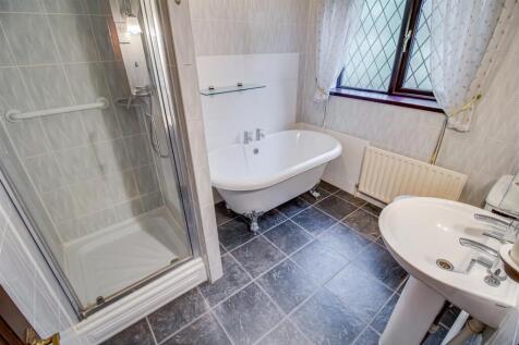BATHROOM/W.C.