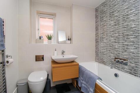 HOUSE BATHROOM