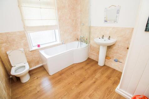 BATHROOM/W.C.