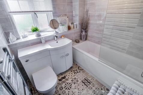 BATHROOM/W.C.