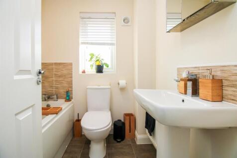 BATHROOM/W.C.
