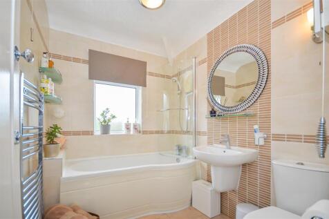 BATHROOM/W.C.
