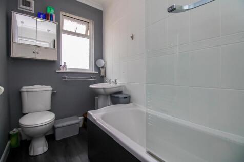BATHROOM/W.C.