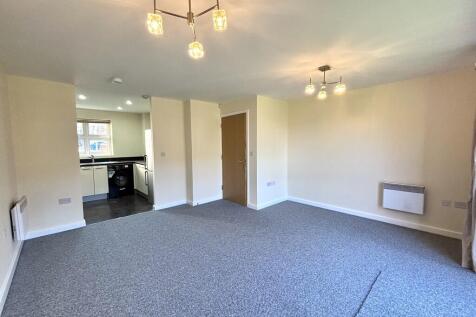 Living/Dining are...