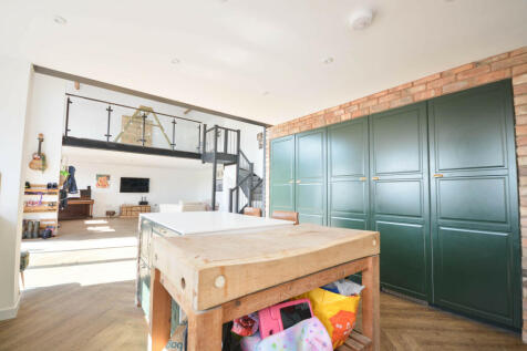 Property Image 9