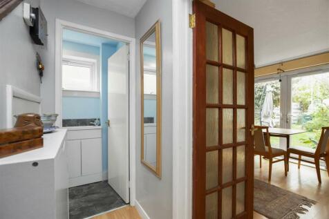 16 Katrine Place 14.jpg