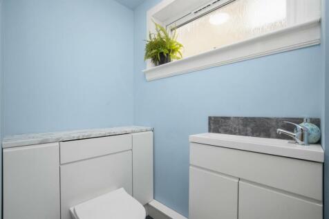 16 Katrine Place 15.jpg