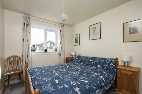16 Katrine Place 21.jpg