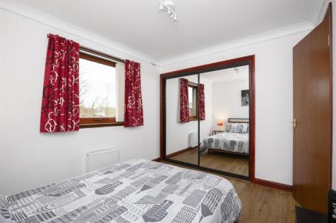 26 Auld Mart Road_21.jpg