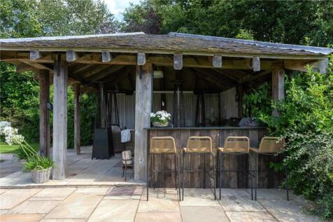 Outdoor Kitchen