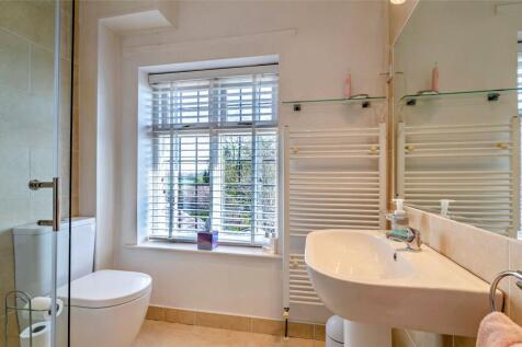 Bed 1 En Suite