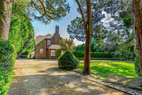 Carriage Driveway