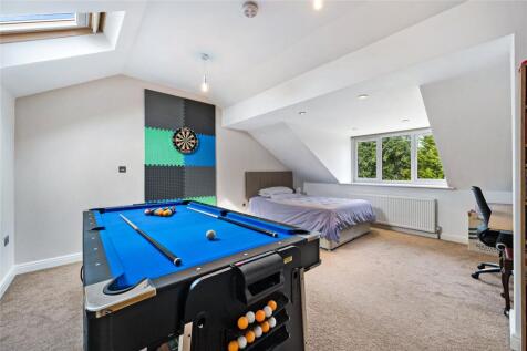 Bedroom 6/ Games