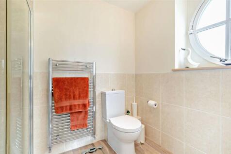 Bed 1 En Suite