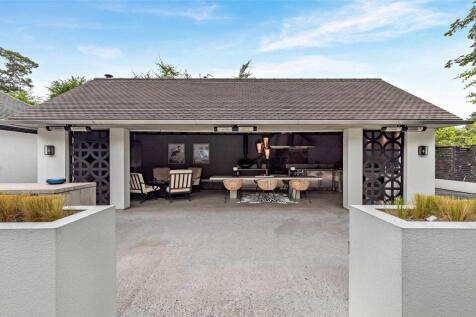Outdoor Entertaining