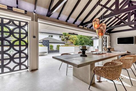 Outdoor Entertaining