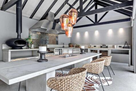 Outdoor Entertaining