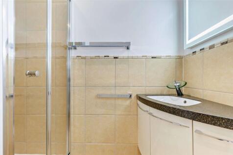 En Suite Shower