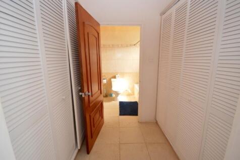 Walk through closet