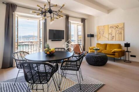 2020 Bellvoue Maison D&#39;azur Portrait St. Tropez