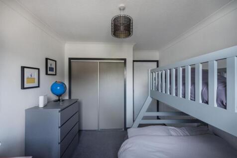 Bedroom 4.jpg
