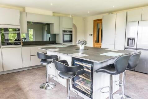 kitchen 2.jpg