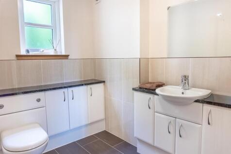 downstairs wc .jpg