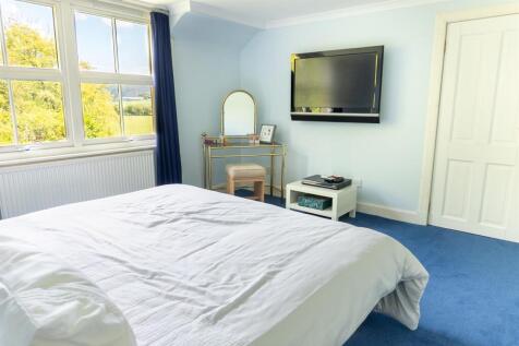 bedroom 2 - 2 .jpg