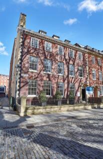 10 Queen Square