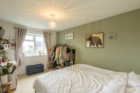 Bedroom 1 b