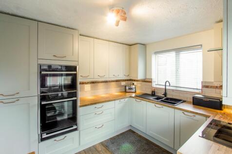Kitchen b