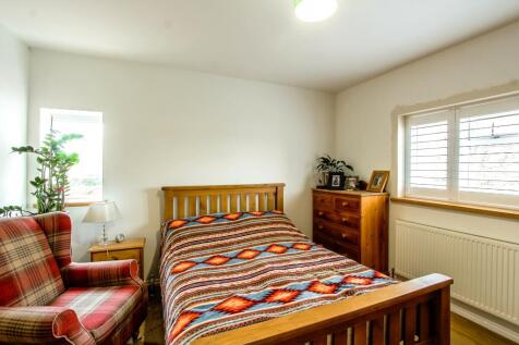 Bedroom 1a