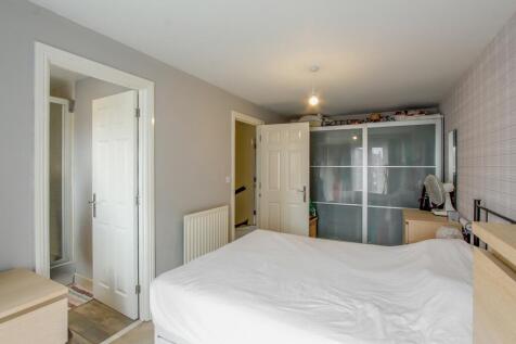 Bedroom 1a