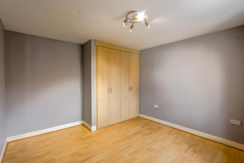 Bedroom 1a