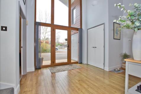 Entrance hall 2