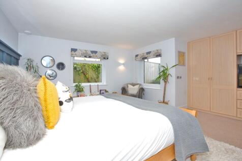 Master bedroom b