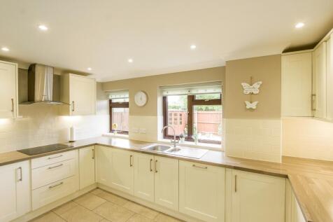 Kitchen b