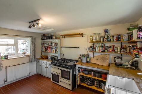 IMG_6865-HDRKitchen a