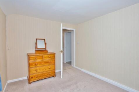 Bedroom 2(2)
