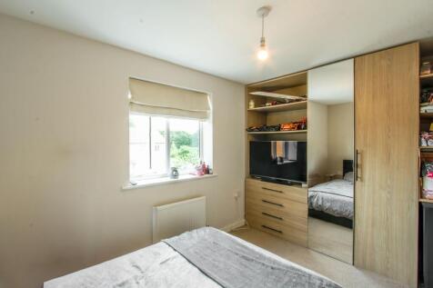 Bedroom 1b