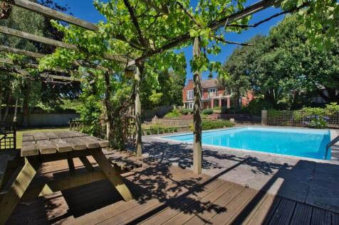 Pool to house 2