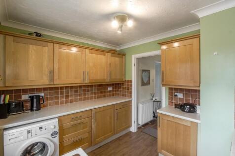 Kitchen b
