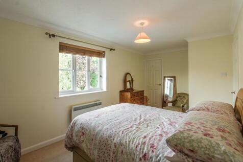 Bedroom 1a