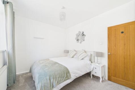 Main Double Bedroom