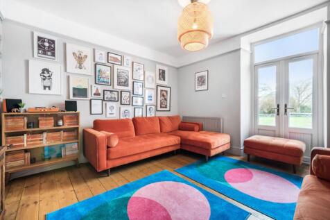 Living Room with views to garden - Matt Bowyer Ewe