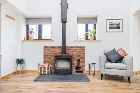 Annexe Log Burner - Matt Bowyer Ewemove Whitchurch