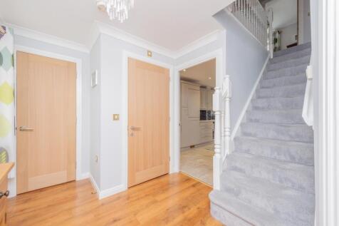 Entrance hall - Matt Bowyer Ewemove Whitchurch and