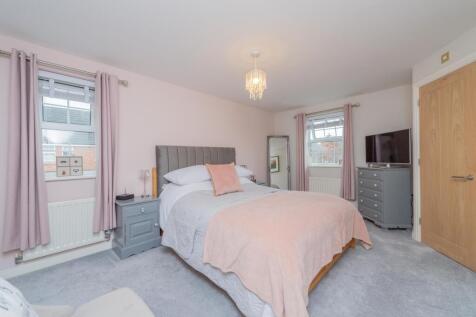 Bedroom 1 - Matt Bowyer Ewemove Whitchurch and Nan